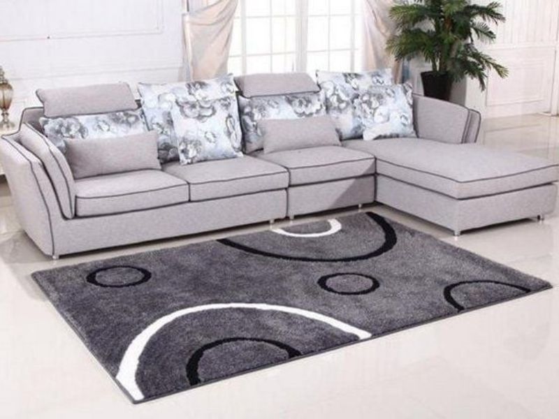 Cách phối màu thảm với sofa có quan trọng không